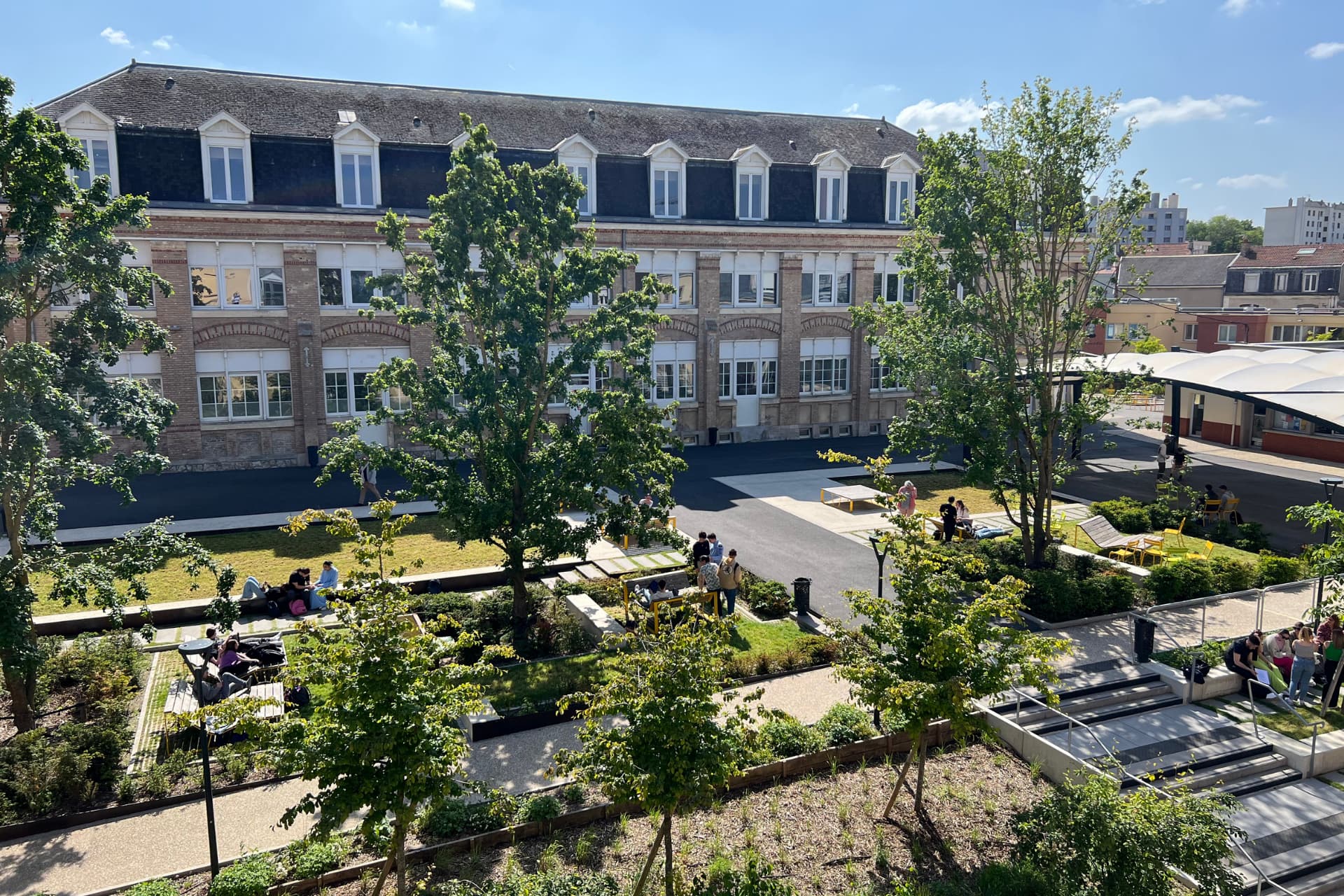 Un lycée général et technologique à Reims 